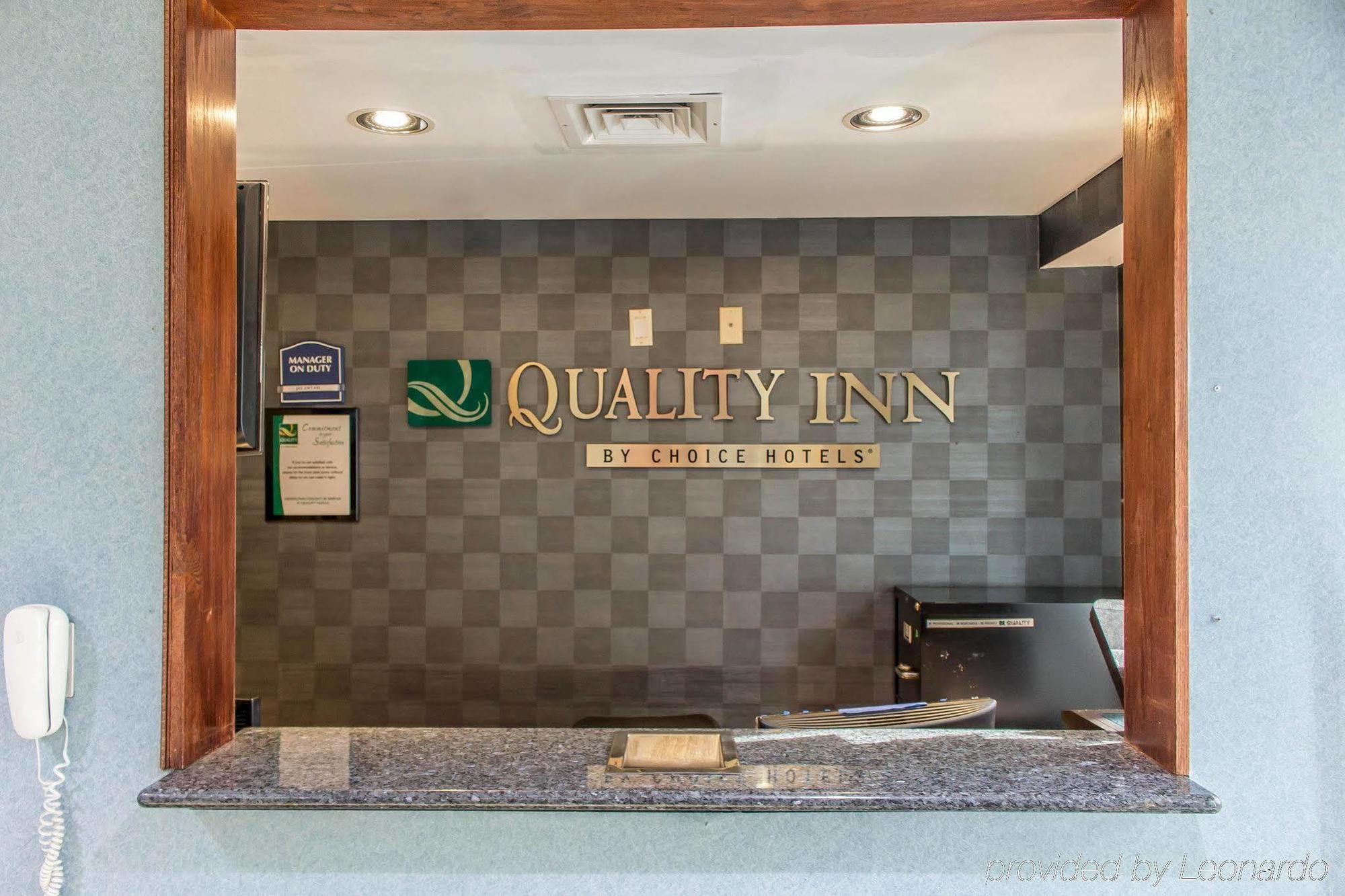 Paramount Hotel 2*