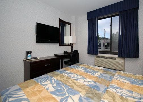 Paramount Hotel