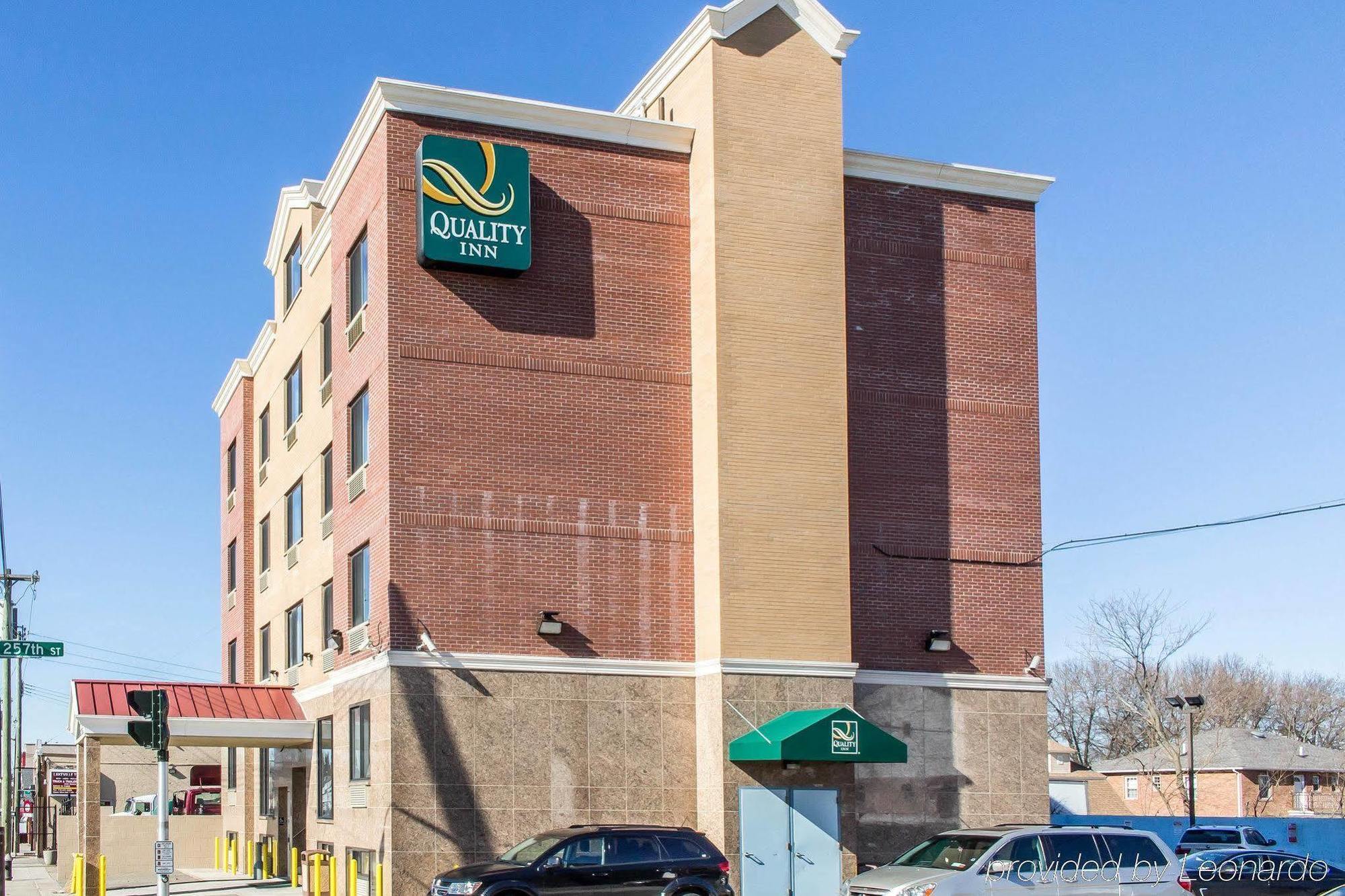 Paramount 2* Floral Park
